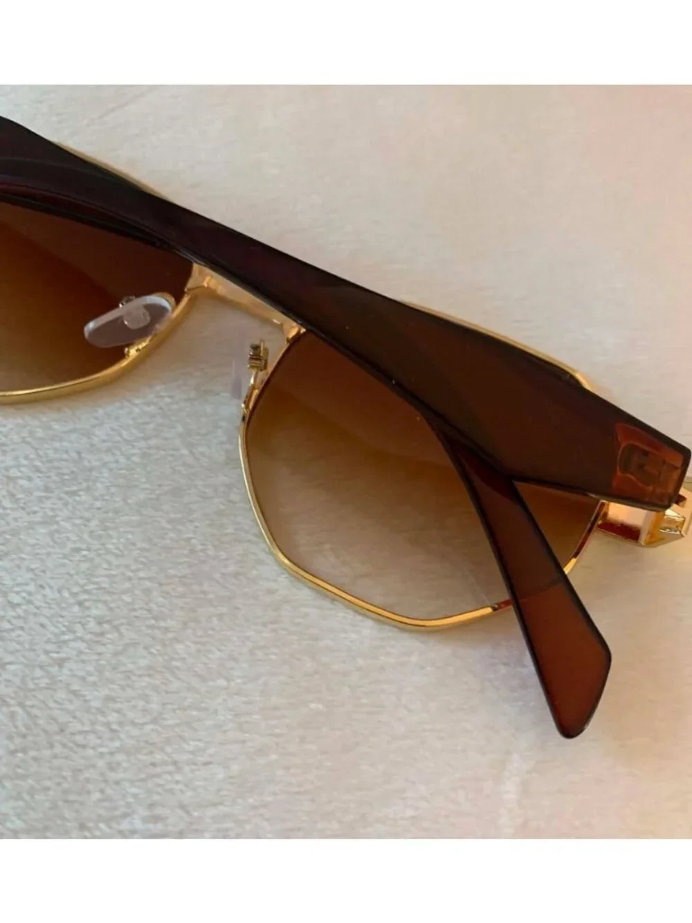 Unisex Vintage Style Octagonal Gold Frame Sunglasses W/ Gradient Tea Brown Lense